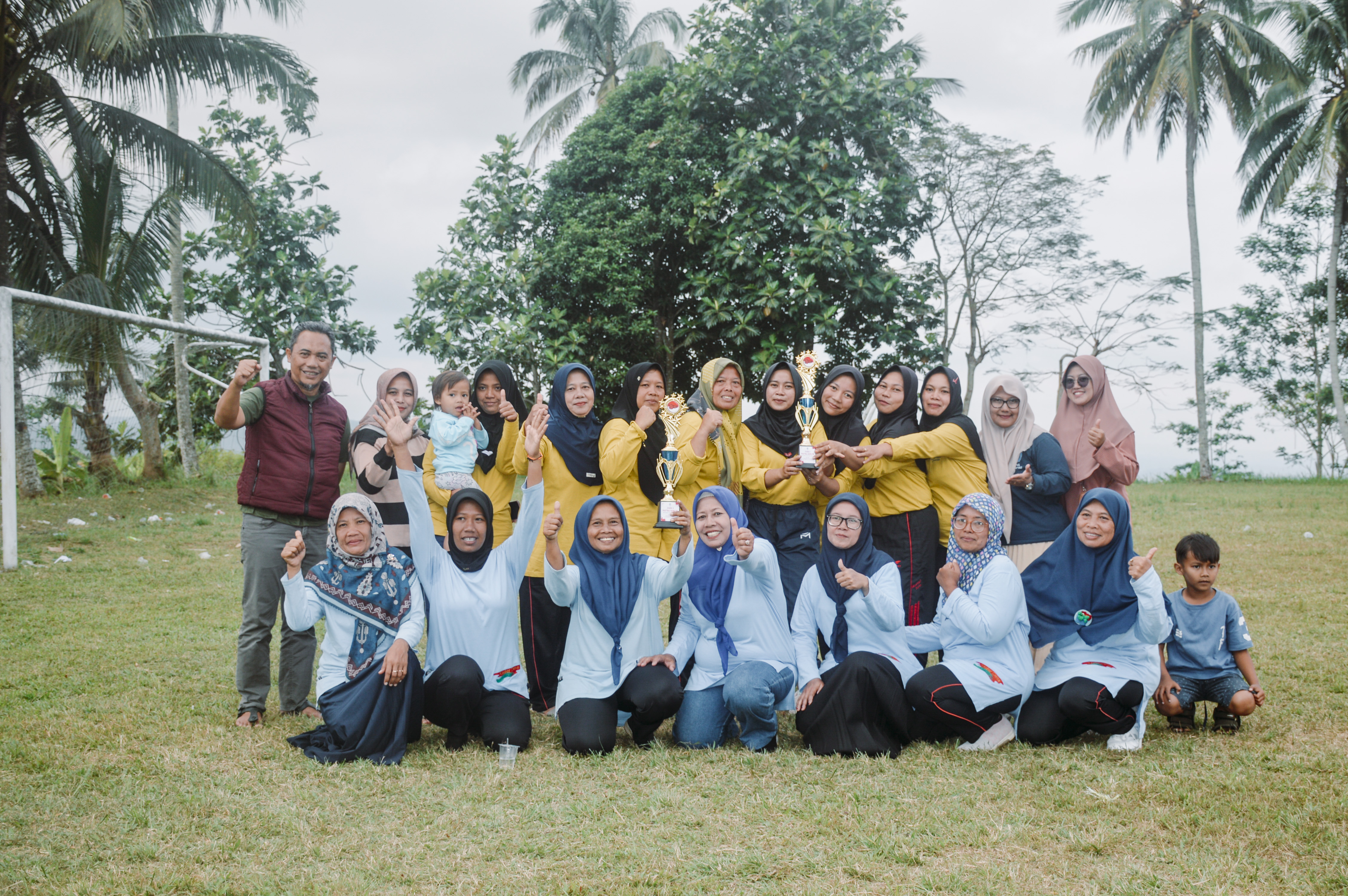 LOMBA BOLA VOLY IBU PKK DESA CIEURIH