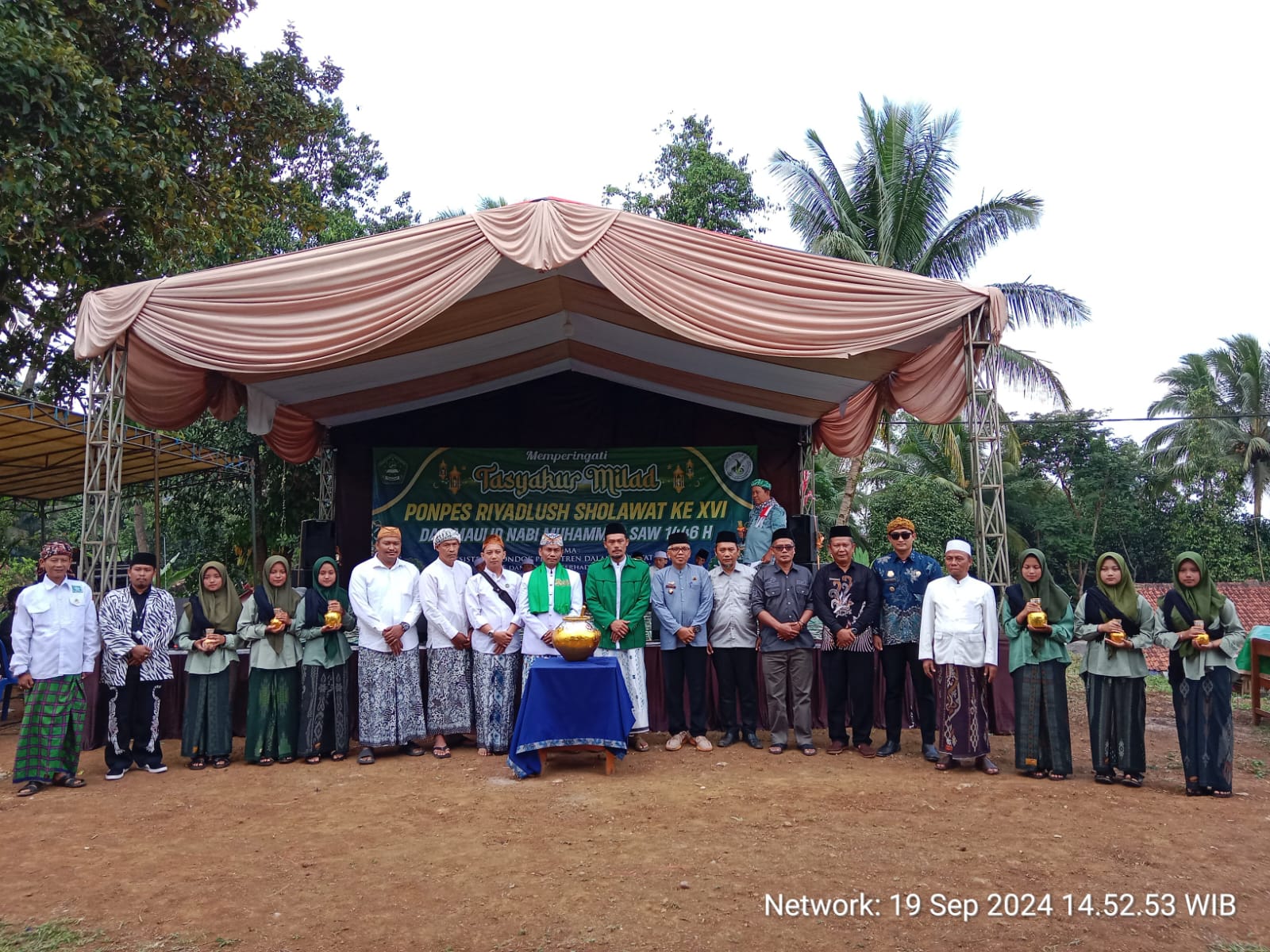 TASYAKUR MILAD PONPES RIYADALUSH SHOLAWAT KE-XVI DAN PERINGATAN MAULID NABI MUHAMMAD SAW